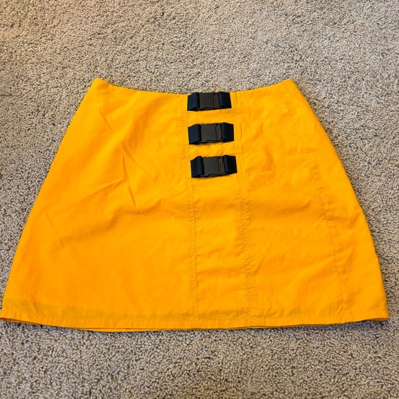 Urban Outfitters Nylon Buckle Mini Skirt | Medium | Excellent Condition | - Picture 1 of 8